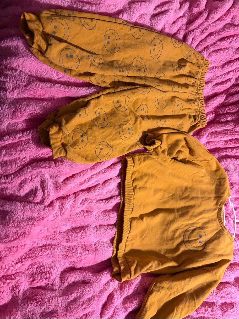 Indy and Pippa sweatshirt and sweatpant set